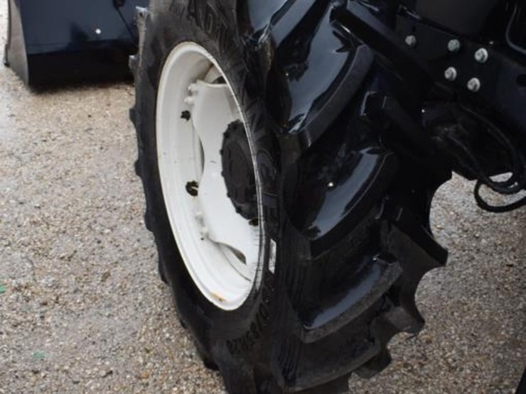 new-holland-845tl-image-16