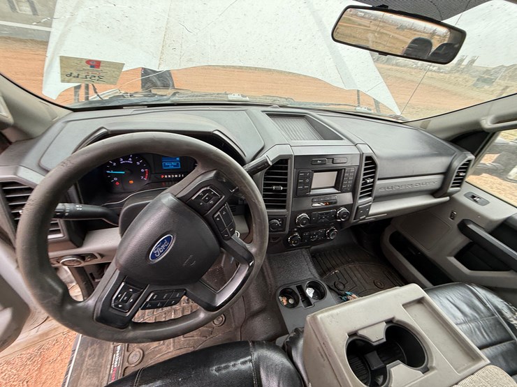 2019-ford-f250-image-16
