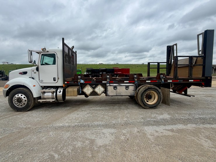 2012-peterbilt-337-image-8