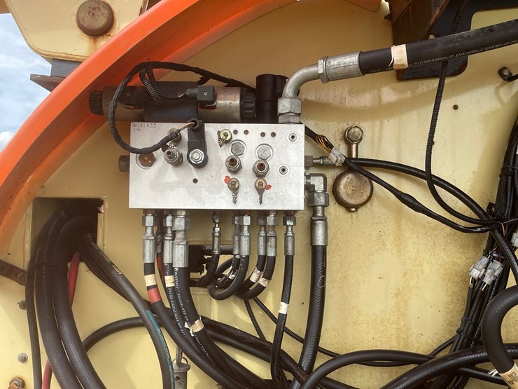 2007-jlg-860sj-image-26