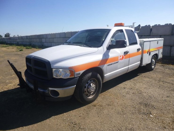 2005-dodge-ram-2500-image-2