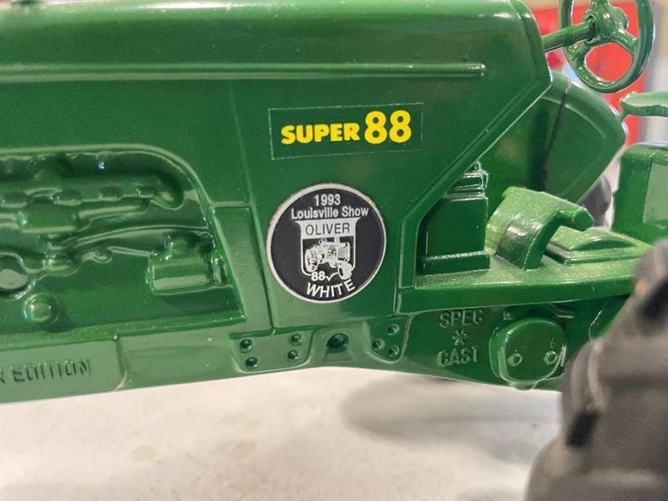 oliver-super-88-image-5