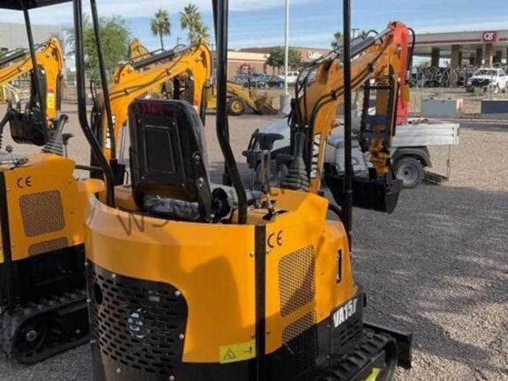 2026-miva-15-mini-excavator-image-4