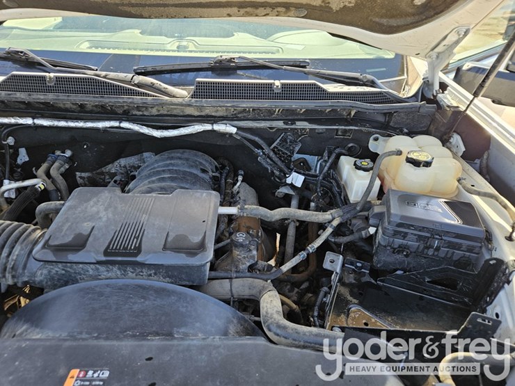 2022-chevrolet-2500hd-image-22