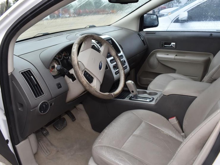 2010-ford-edge-image-5