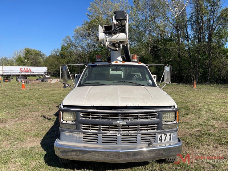 2001-chevrolet-3500-image-13