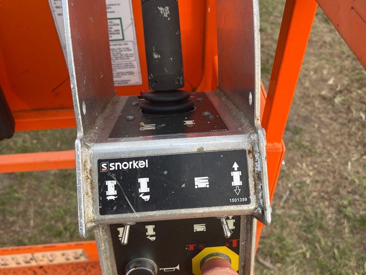 2017-snorkel-s4732e-image-8