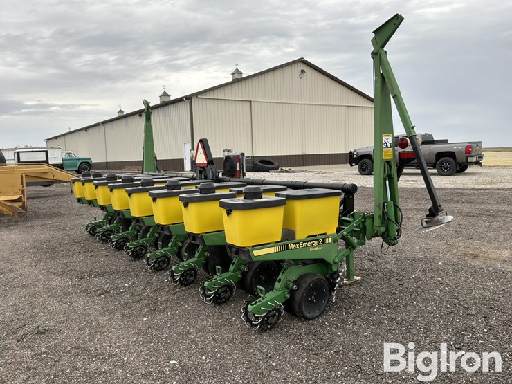 john-deere-7300-image-5