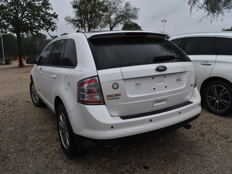 2010-ford-edge-image-4