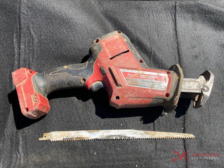 milwaukee-fuel-m18-cordless-handheld-sawzall-image-2