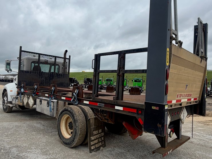 2012-peterbilt-337-image-7