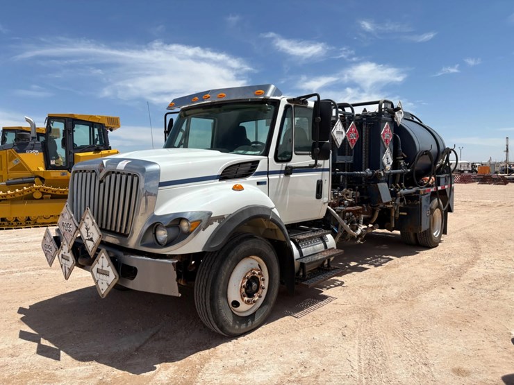 2013-international-workstar-7400-image-2