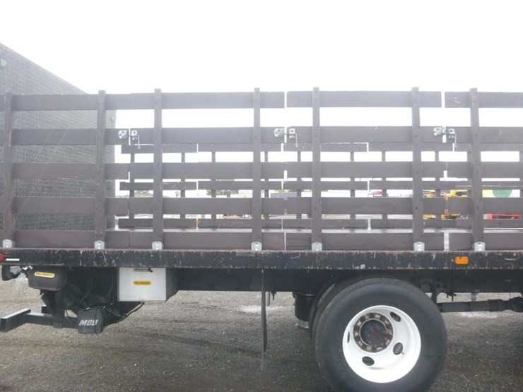 2015-ford-f650-image-8