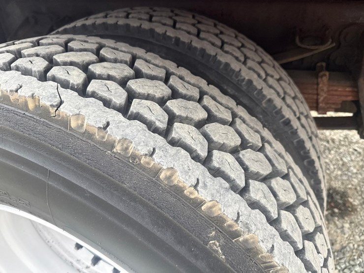 1989-ford-f800-image-75