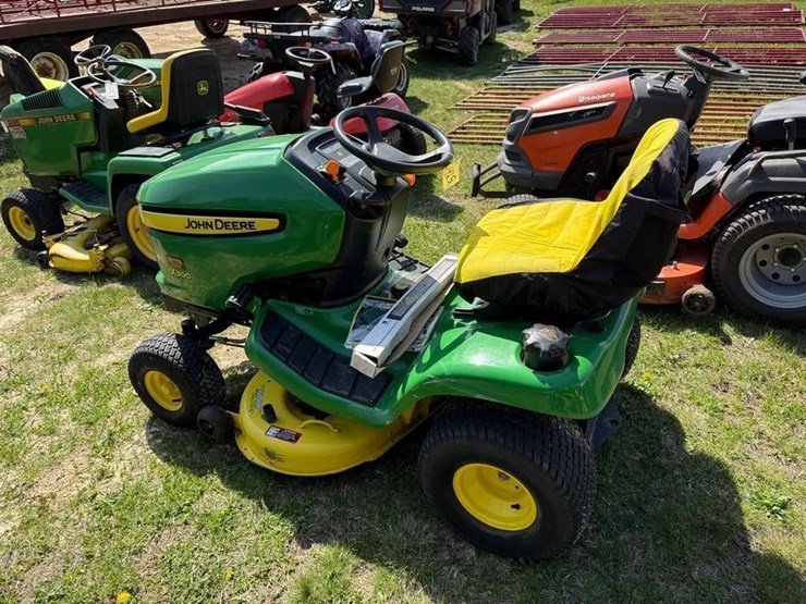 john-deere-x300-image-7