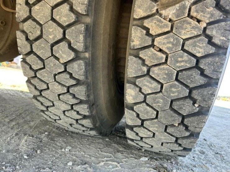 1996-ford-f700-image-79