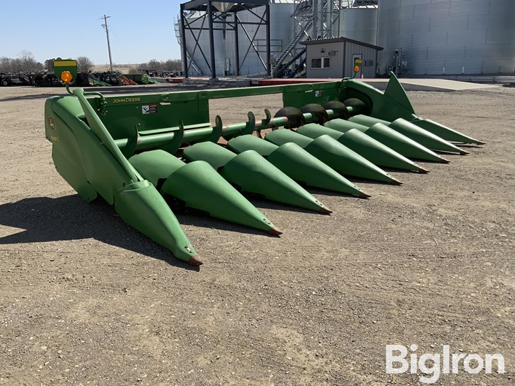 2013-john-deere-608c-image-3