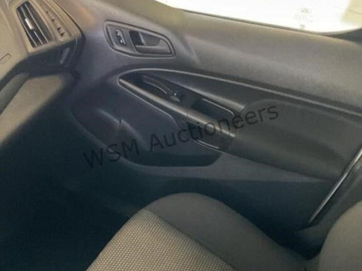 2015-ford-transit-connect-image-22