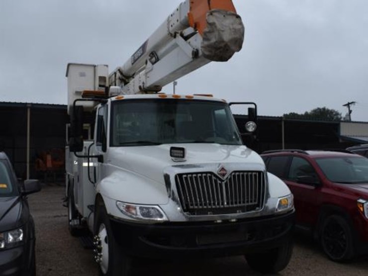 2015-case-ih-4300-image-2