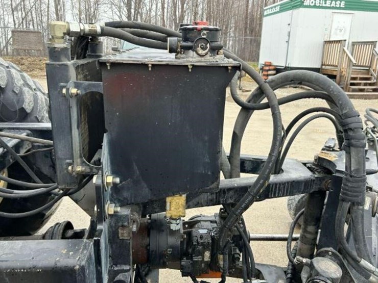 new-holland-tv6070-image-45