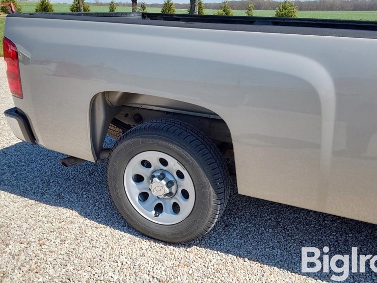 2009-chevrolet-silverado-1500-image-16