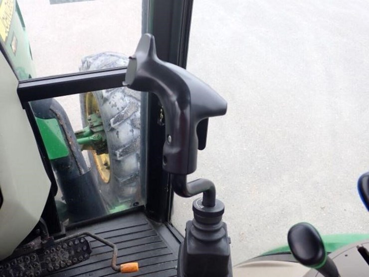 2016-john-deere-5085e-image-19