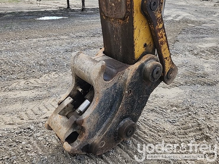 2005-caterpillar-330-image-9