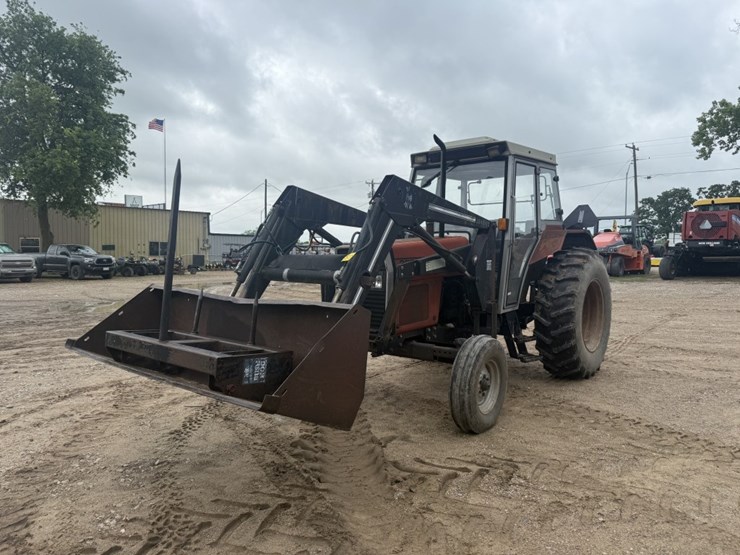 massey-ferguson-383-image-1