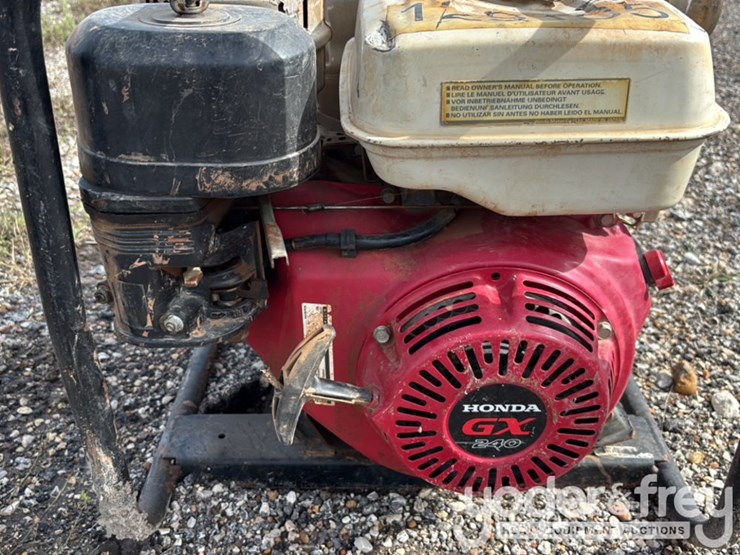 2014-honda-wt30x-image-13