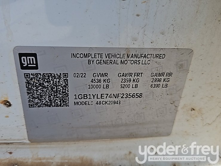 2022-chevrolet-2500hd-image-38