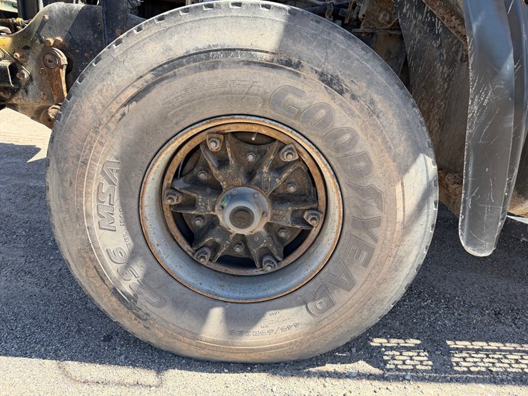 1995-mack-cl713-image-68