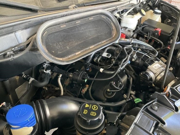 2019-ford-transit-image-14