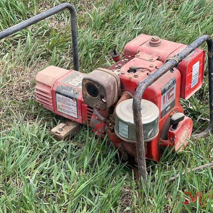 HOMELITE 5,500 WATT PORTABLE GENERATOR