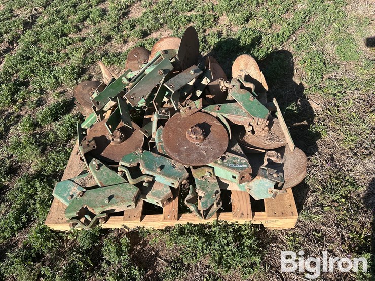 john-deere-12-image-6