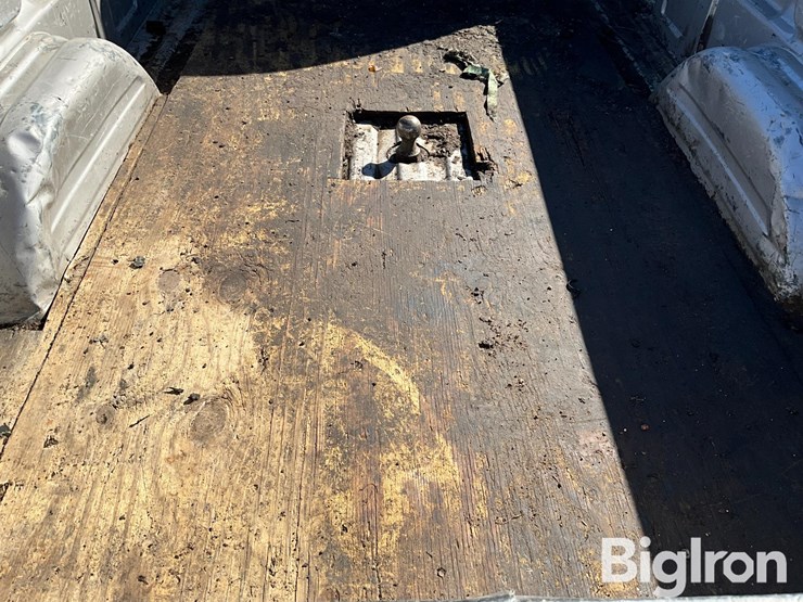 2006-chevrolet-silverado-2500-image-12