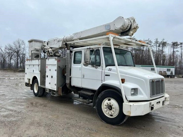 2004-freightliner-fl80-image-3