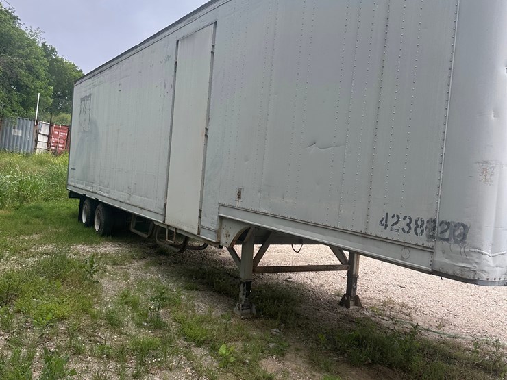 1985-trailmobile-trailer-image-6