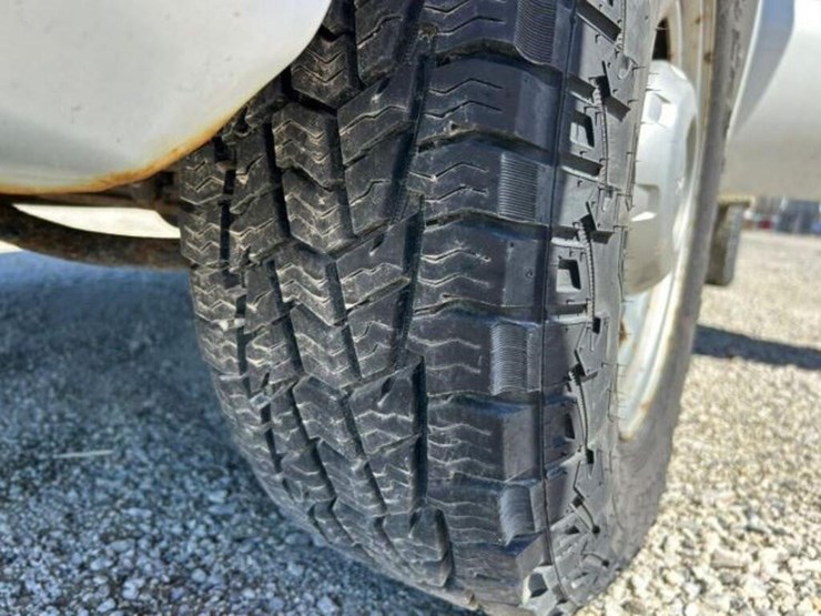 2010-ford-f250-xl-image-57