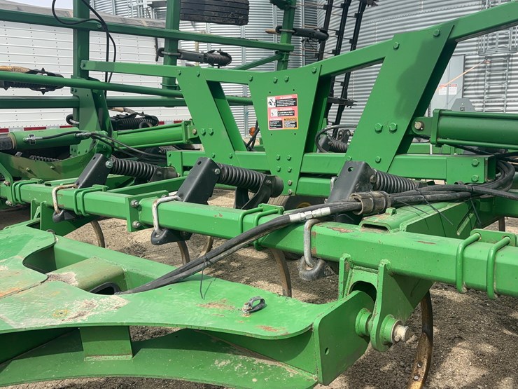 john-deere-2210-image-9