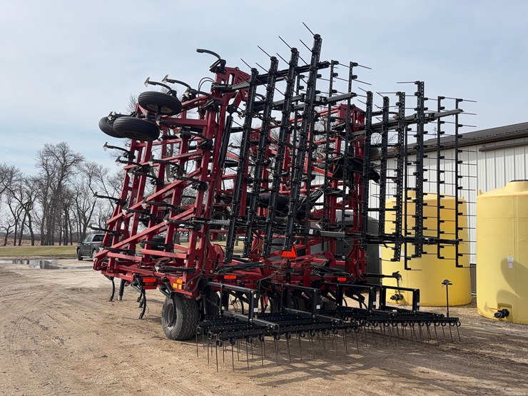 2017-case-ih-255-image-18