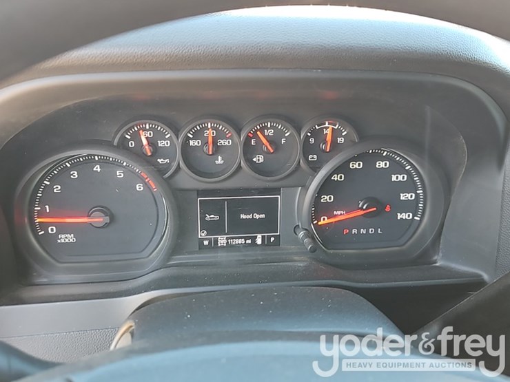 2022-chevrolet-2500hd-image-36