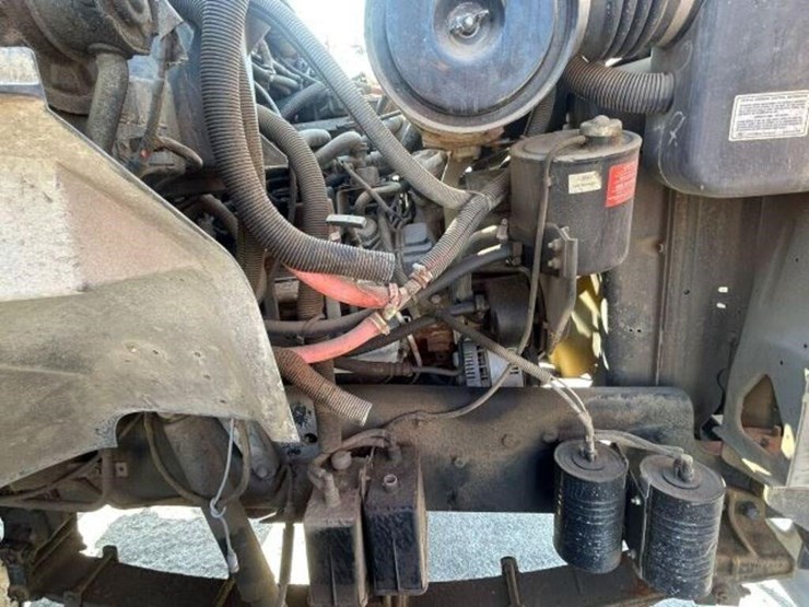 1996-ford-f700-image-27