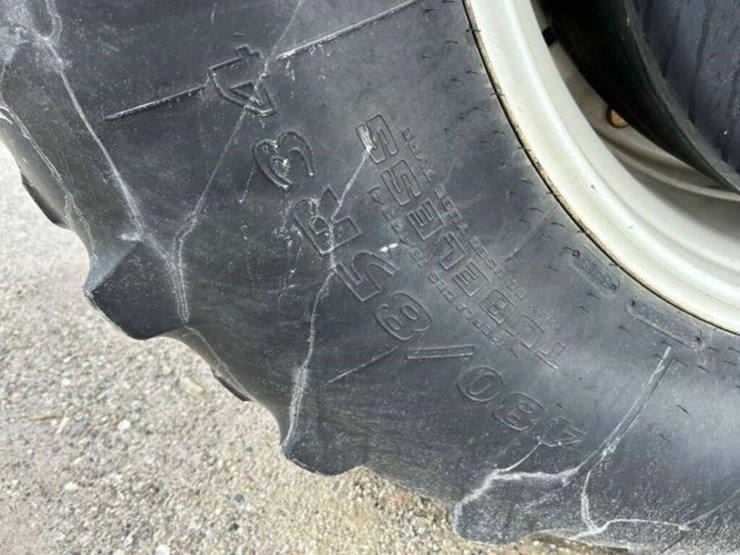 new-holland-tv6070-image-61