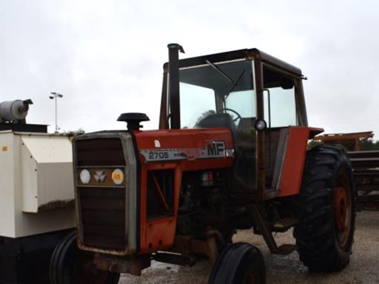 massey-ferguson-2705-image-1