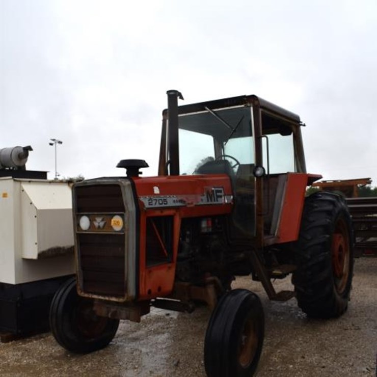 MASSEY-FERGUSON 2705