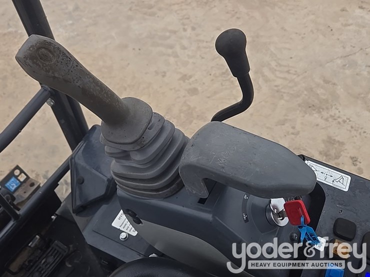 2022-deere-17g-image-49