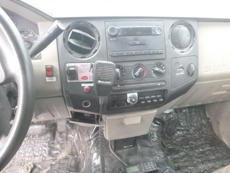 2008-ford-f550-image-22
