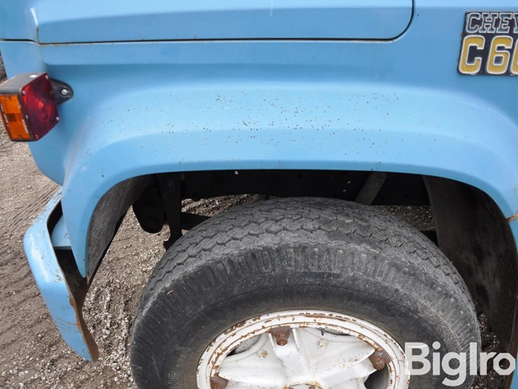 1975-chevrolet-c60-image-9