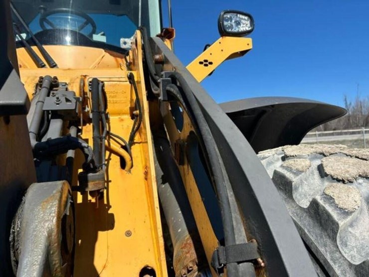 2019-volvo-l60h-image-44