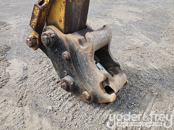 2005-caterpillar-330-image-33